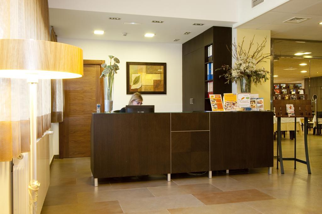 Nubahotel Веля Екстериор снимка