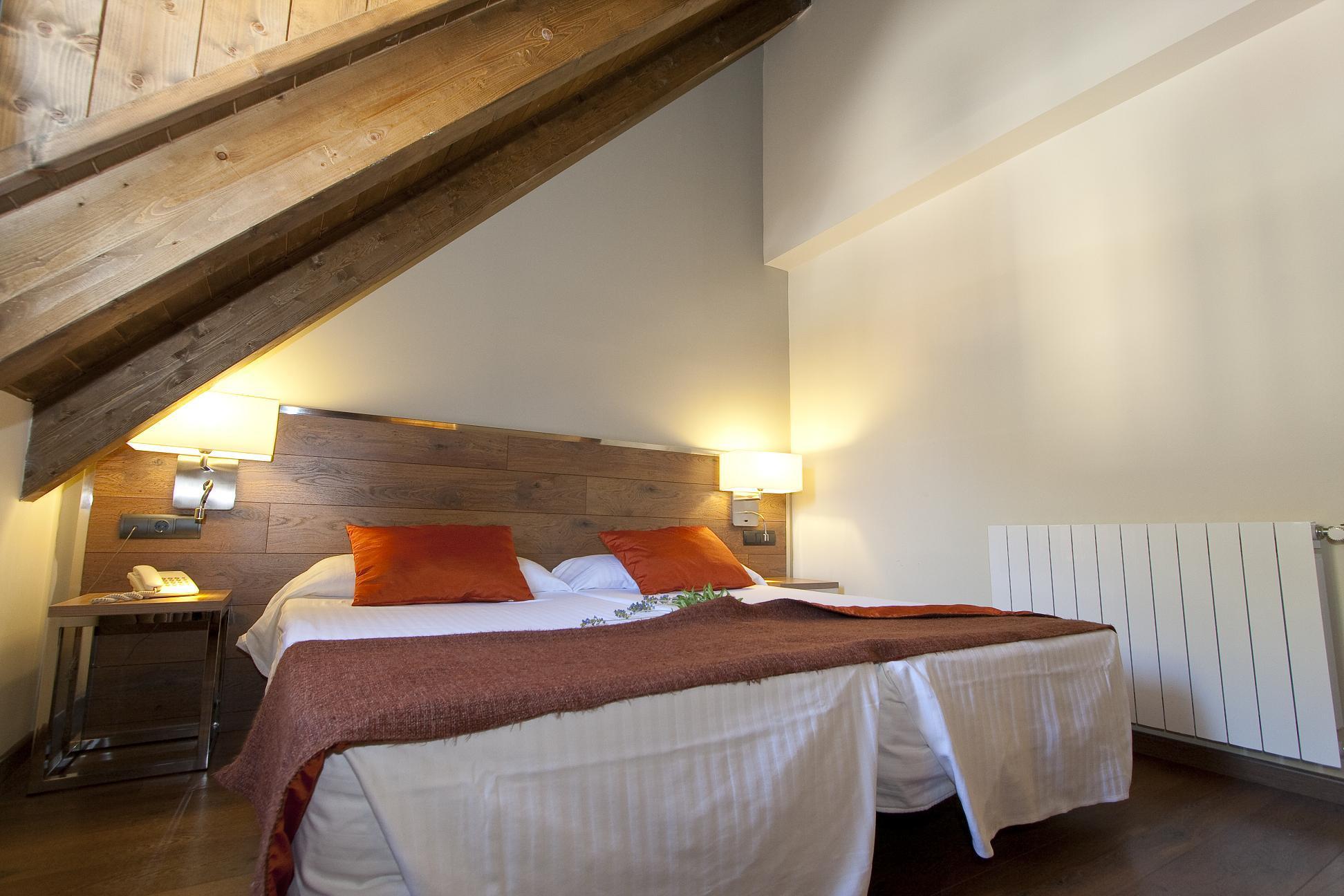 Nubahotel Веля Екстериор снимка